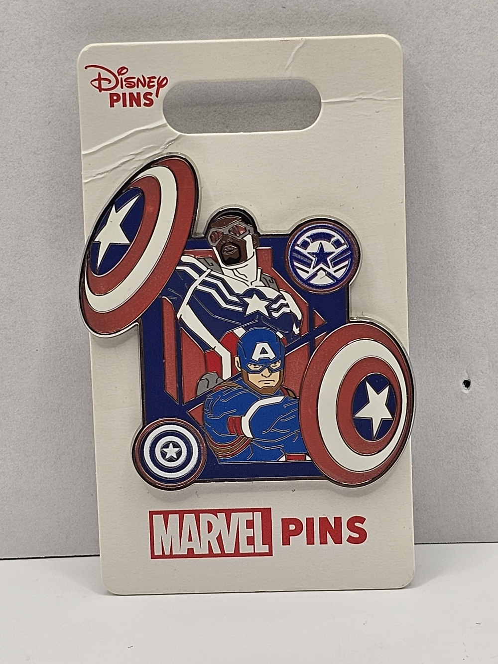 New, Carded, Diamond Back, Disney Parks, Marvel Captain America Trading Pin
